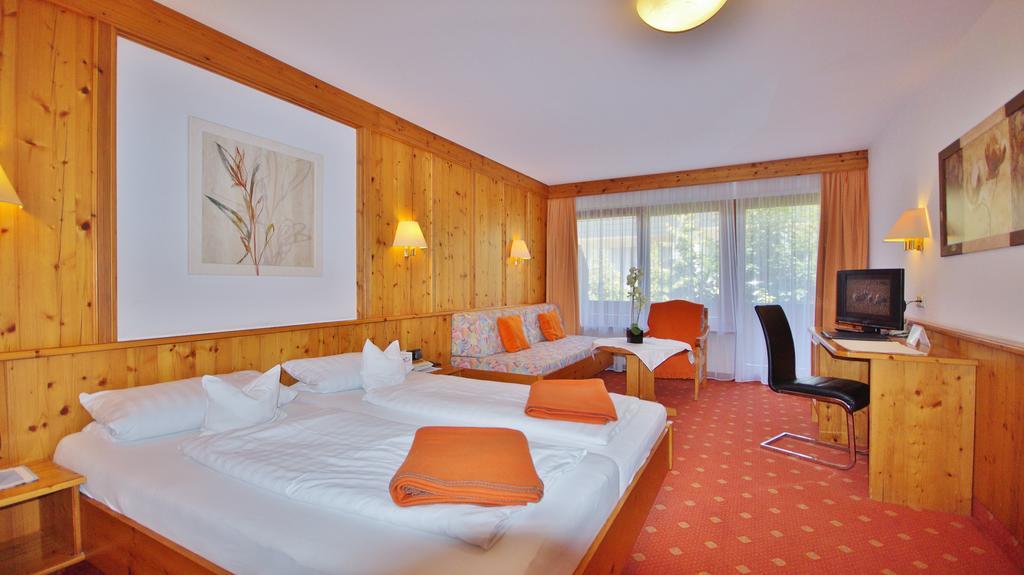 Hotel Schwarzenbergs Traube Glottertal Luaran gambar