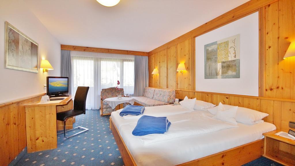 Hotel Schwarzenbergs Traube Glottertal Luaran gambar