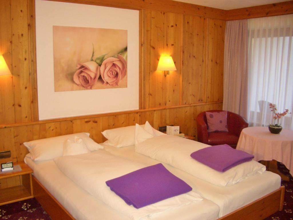 Hotel Schwarzenbergs Traube Glottertal Luaran gambar