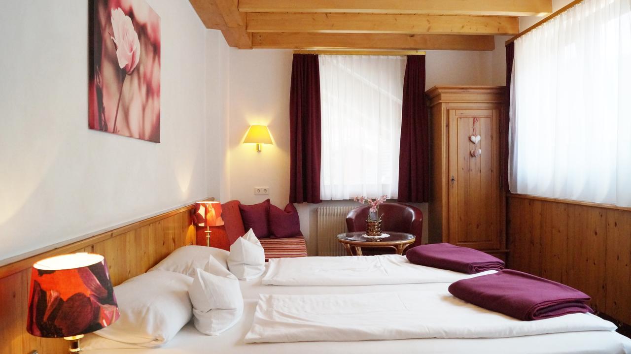 Hotel Schwarzenbergs Traube Glottertal Luaran gambar