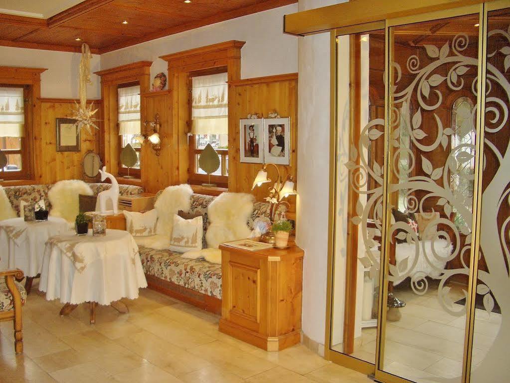Hotel Schwarzenbergs Traube Glottertal Luaran gambar